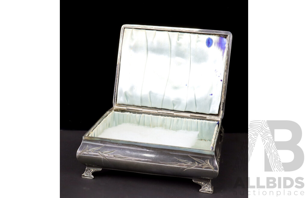 Vintage Silver Plate Jewellery Box by Dixon and Sons, for a Saunders Jewellers, Sydney