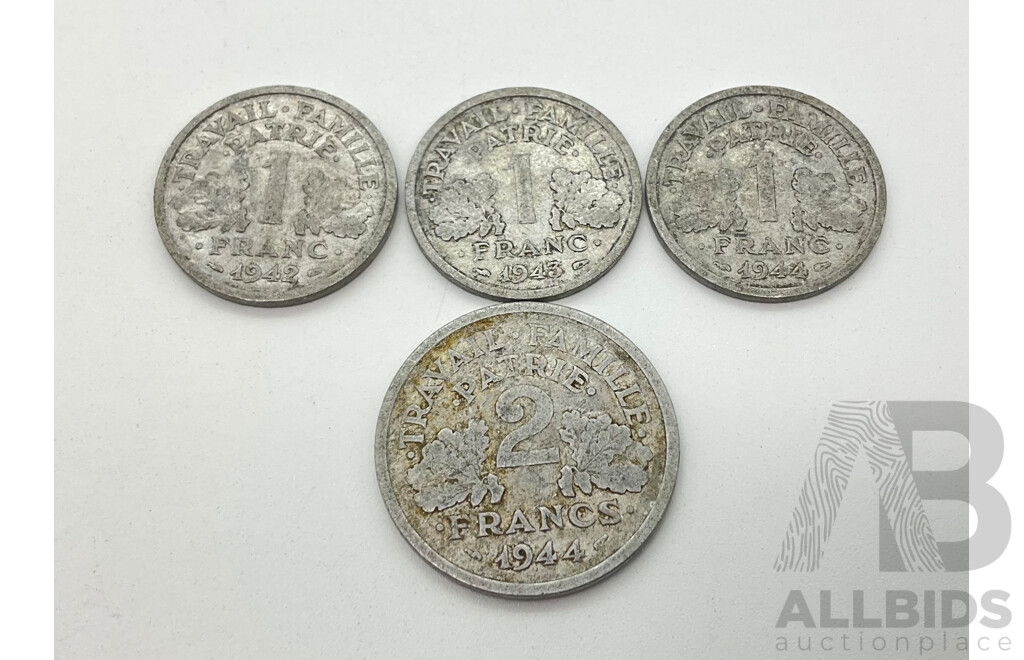 Four World War Two French Aluminium Visy State Coins, 1944 Two Francs, 1942, 1943, 1944 One Franc