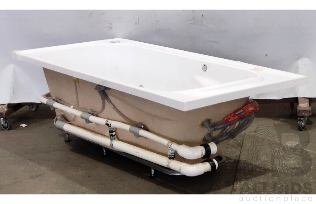 DECINA Factory Fitted Spa System Bathtub