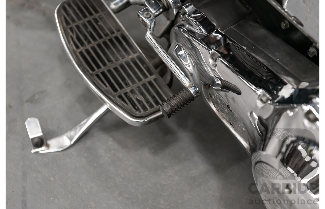12/1995 Harley Davidson Heritage Softail Classic 1340cc (FLSTC) Vivid Black & Silver/Grey