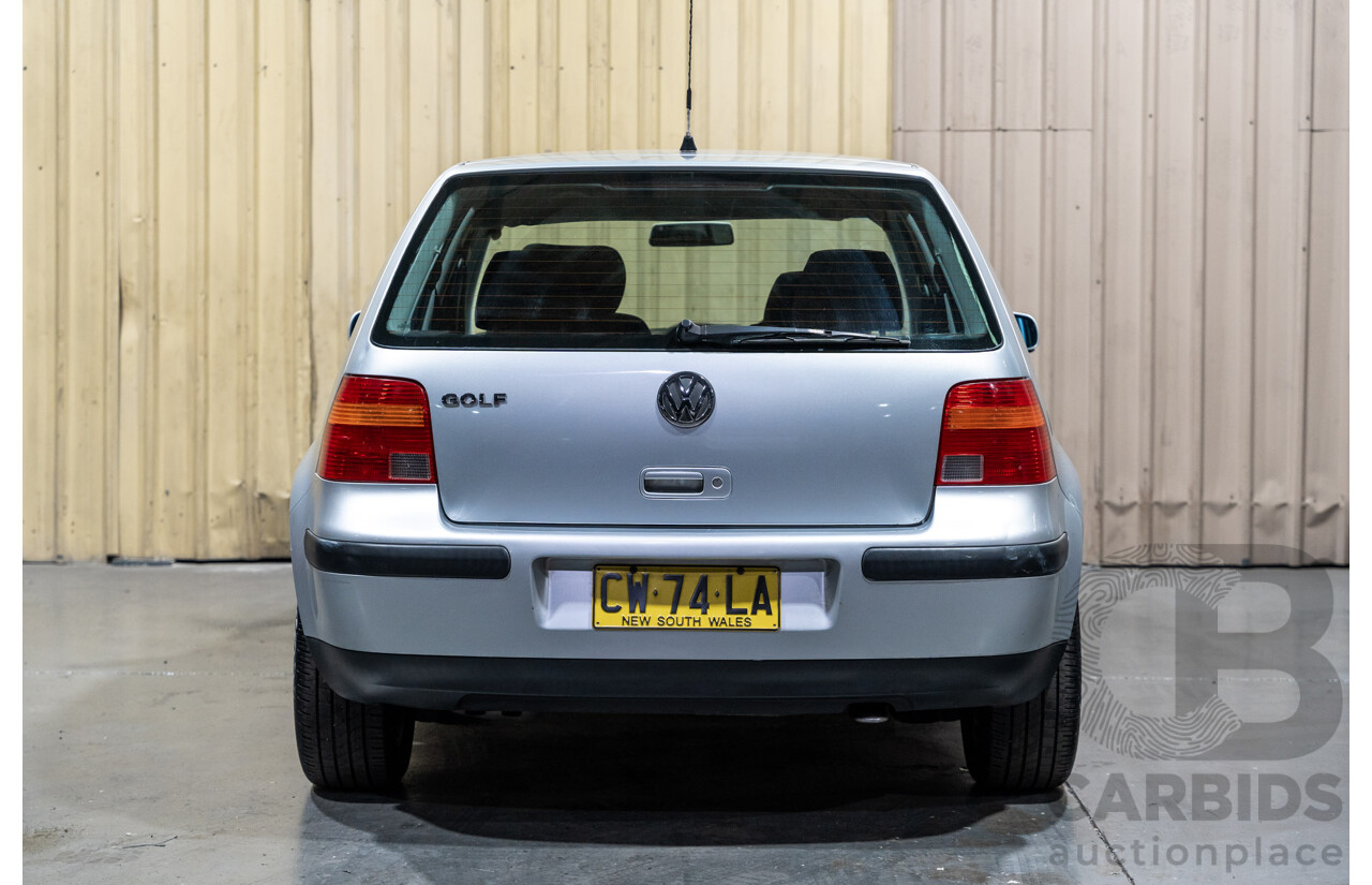 11/2000 Volkswagen Golf GL 5d Hatchback Silver 1.6L