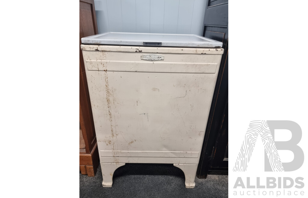 Vintage Frigidaire Chest Freezer