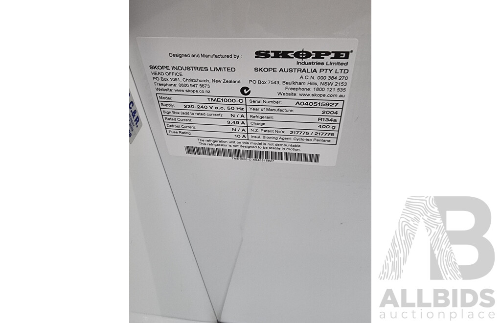 Skope 1000 Litre Two Door Upright Commercial Display Refrigerator