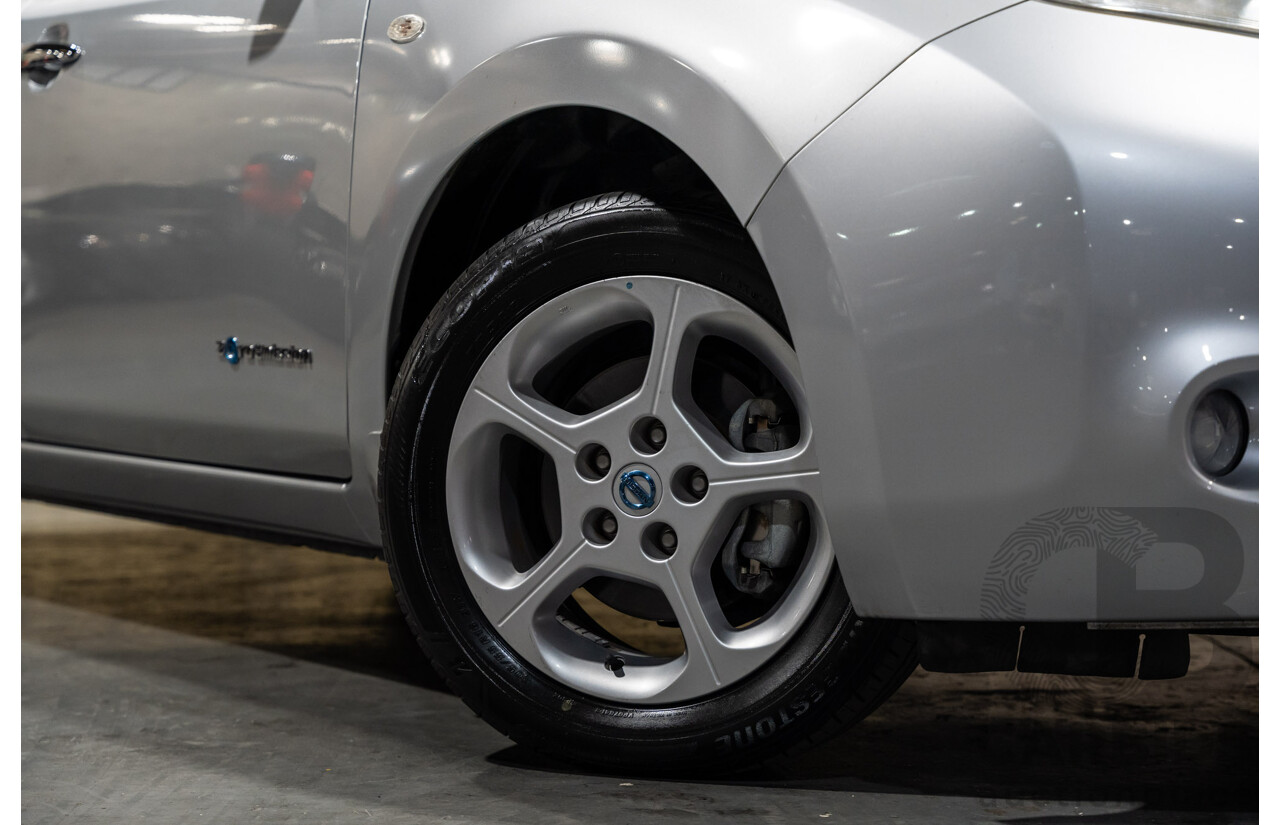 12/2014 Nissan Leaf ZE0 5d Hatchback Silver EV - Dedicated Electric Car