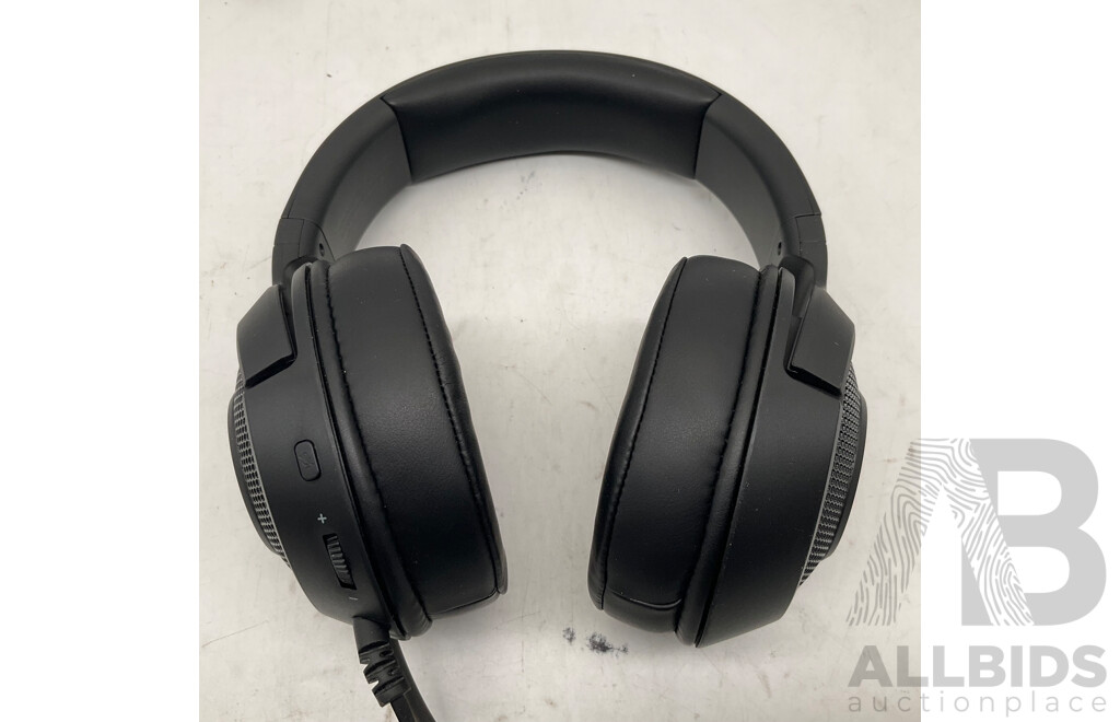 Playmax Essentials Kit for PlayStation 4 & RAZER Kraken X Headset - Lot of 2  - Estimated Total ORP $108.00