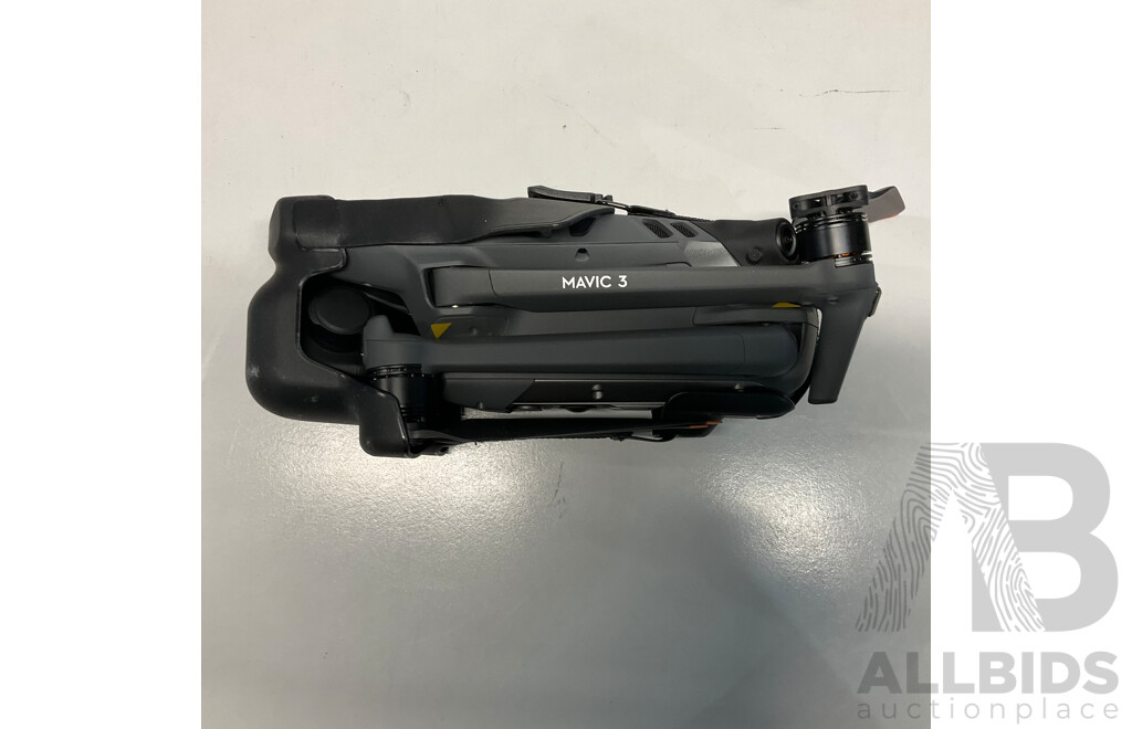 DJI MAVIC 3 Drone - ORP $2899.00