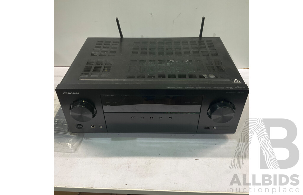 Pioneer VSX-832 AV Receiver - ORP $899.00