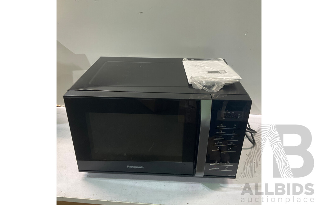 Panasonic Black 25L Microwave Oven 800W NNST34HB - ORP $199.00