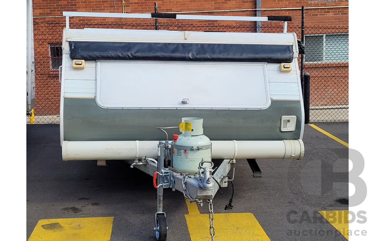 12/2003 Jayco Hawk Caravan Trailer - White