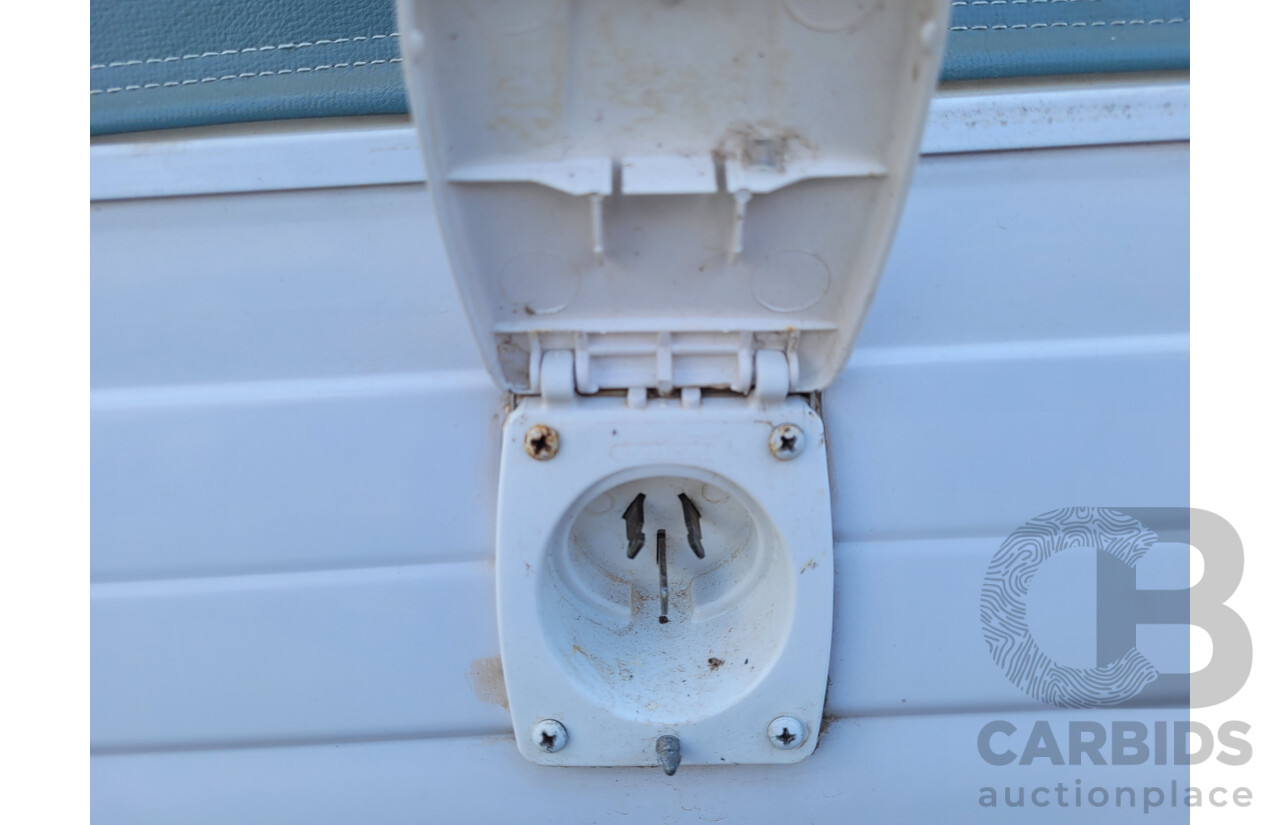 12/2003 Jayco Hawk Caravan Trailer - White