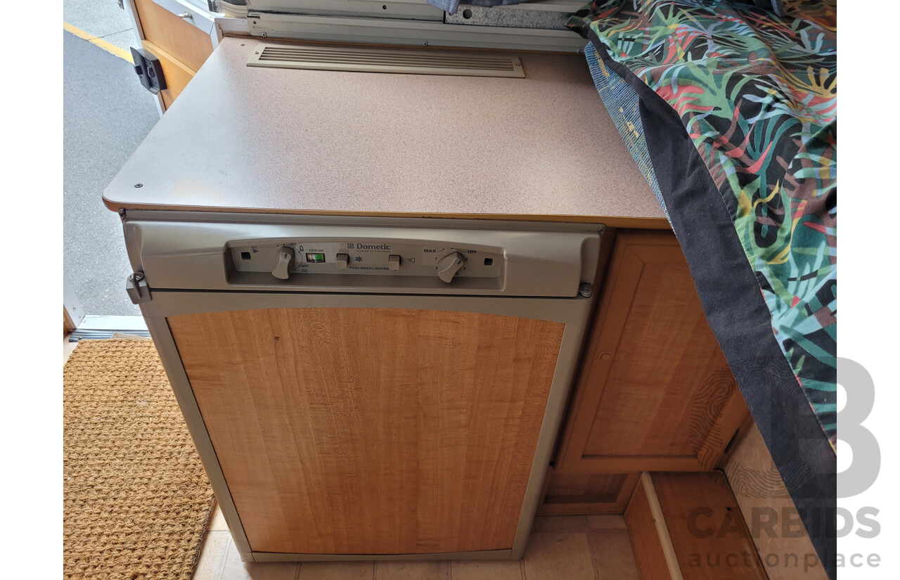 12/2003 Jayco Hawk Caravan Trailer - White