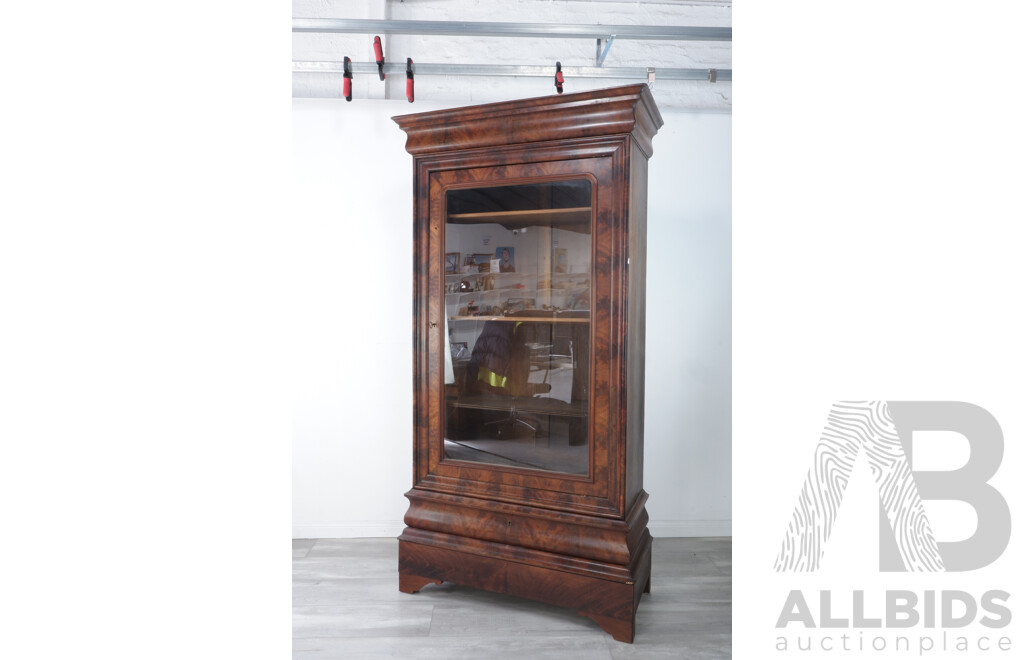 Antique Style Mahogany Veneer Display Cabinet with Two Drawers