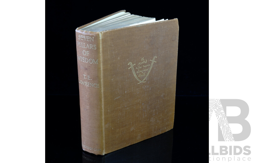 First Edition Published for General Circulation, Seven Pillars of Wisdom, T E Lawrence, Jonathon Caoe, London, 1935, Cloth Bound Hardcover