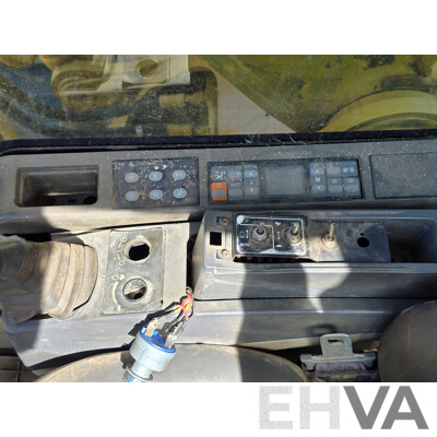 2006 Caterpillar (CAT) 320C 20 Tonne Crawler Hydraulic Excavator Turbo Diesel 138hp - Grey Import