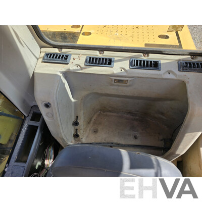 2006 Caterpillar (CAT) 320C 20 Tonne Crawler Hydraulic Excavator Turbo Diesel 138hp - Grey Import