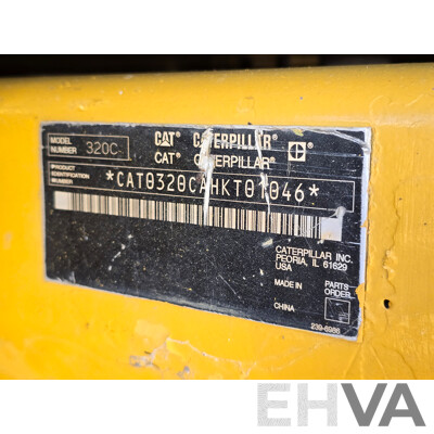 2006 Caterpillar (CAT) 320C 20 Tonne Crawler Hydraulic Excavator Turbo Diesel 138hp - Grey Import