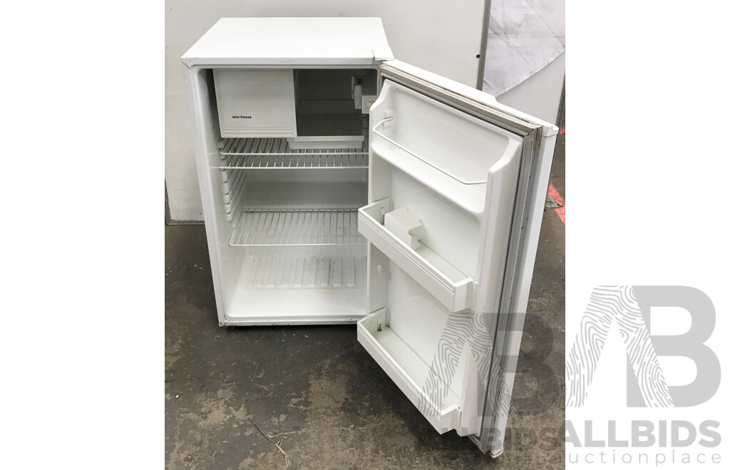 Kelvinator (M140D-R) 140L Impression Series Bar Fridge