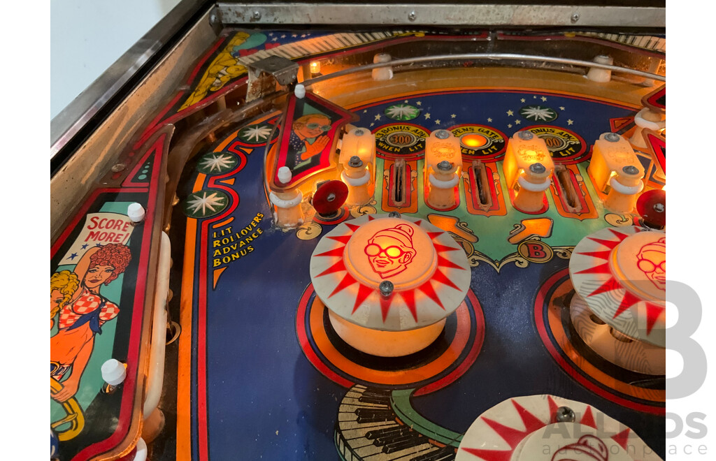 Captain Fantastic 1976 (Bally) Pinball Machine