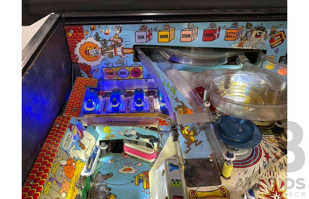 Bugs Bunny's Birthday Ball 1990 (Bally) Pinball Machine