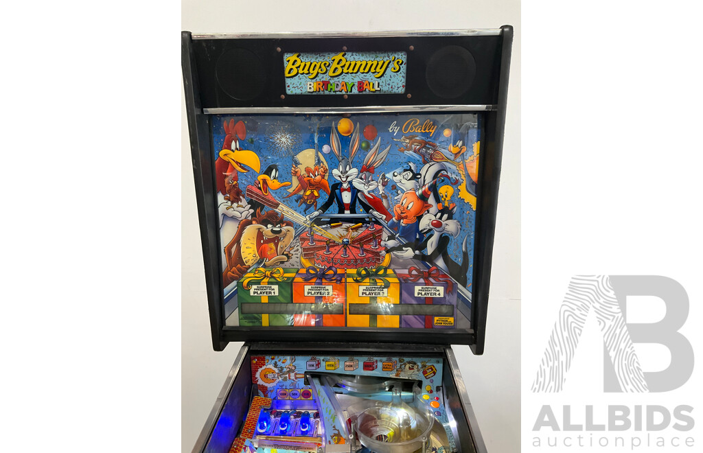 Bugs Bunny's Birthday Ball 1990 (Bally) Pinball Machine