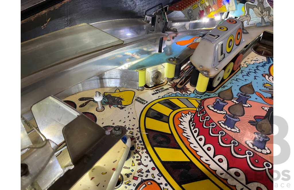 Bugs Bunny's Birthday Ball 1990 (Bally) Pinball Machine