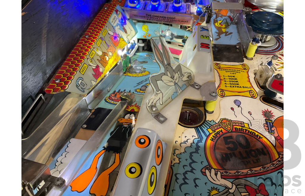 Bugs Bunny's Birthday Ball 1990 (Bally) Pinball Machine