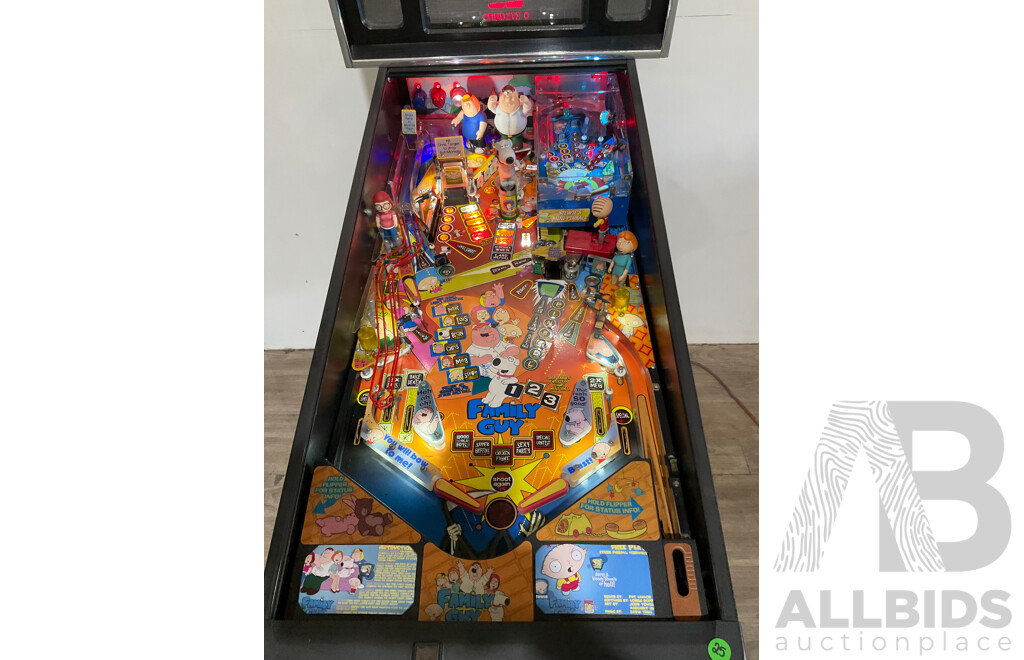 FAMILY GUY (Stern) Pinball Machine