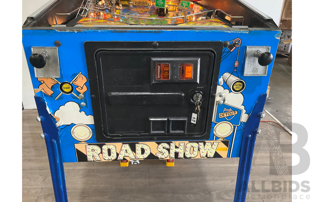 RED & TED'S ROAD SHOW (Williams) Pinball Machine