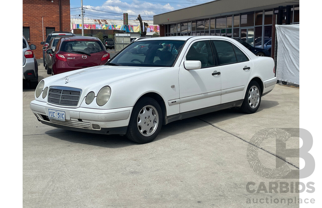 1/1996 Mercedes-Benz E230 Classic W210 4d Sedan White 2.3L