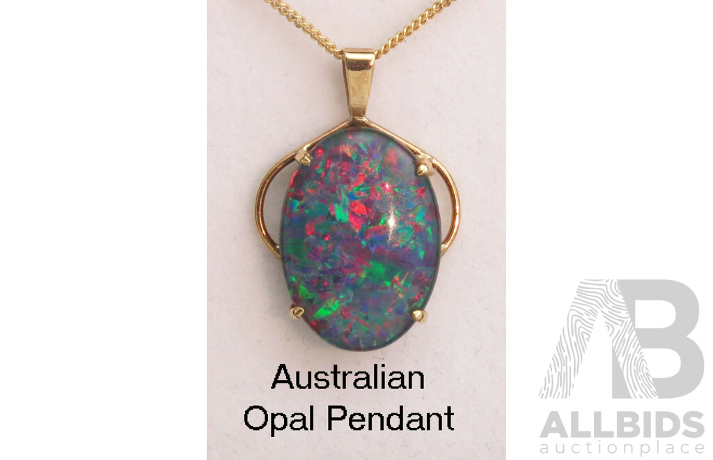 Australian OPAL Triplet Pendant. 14ct Gold. Vintage