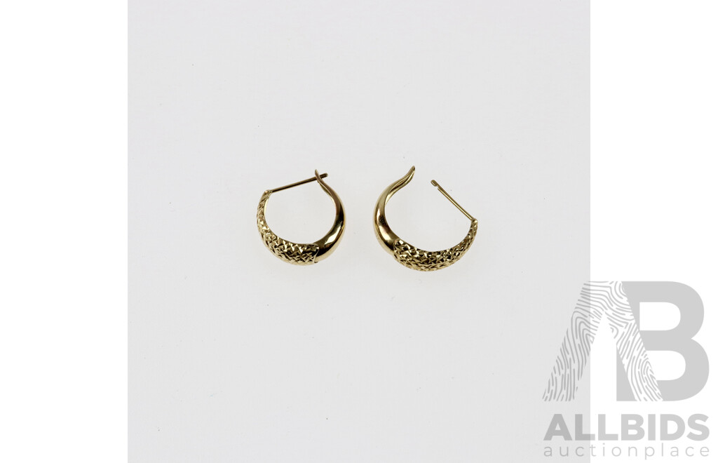 9ct Yellow Gold Diamond Cut Hoop Earrings (17mm), 1.39 Grams, Hallmarked 375