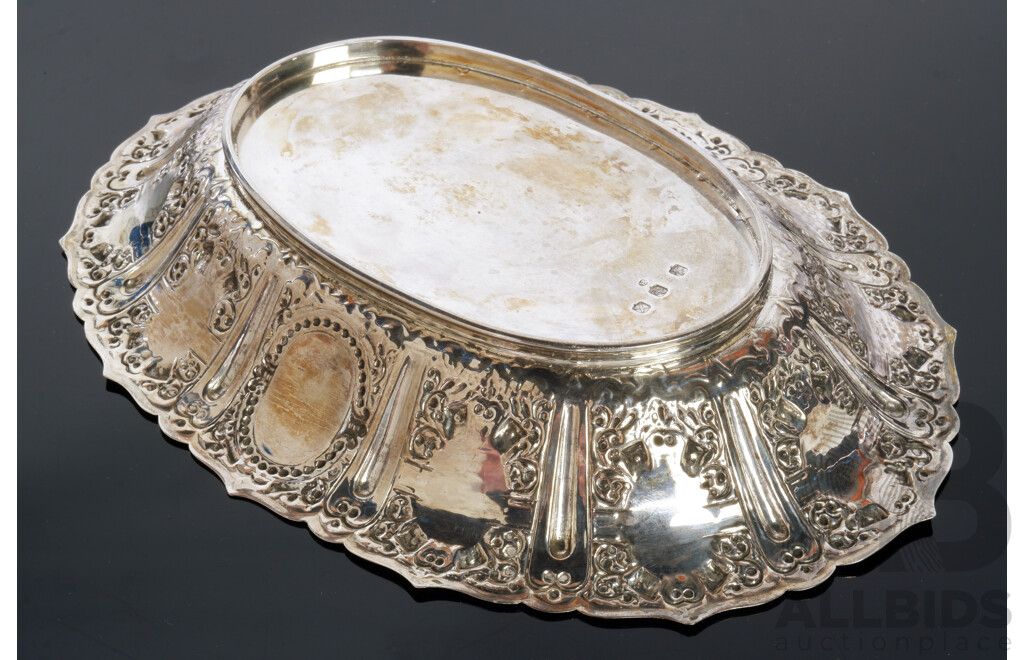 Antique Sterling Silver Oval Dish with Heavily Repoussed Inner Edge with Fluted Edge, Glasgow, 1894