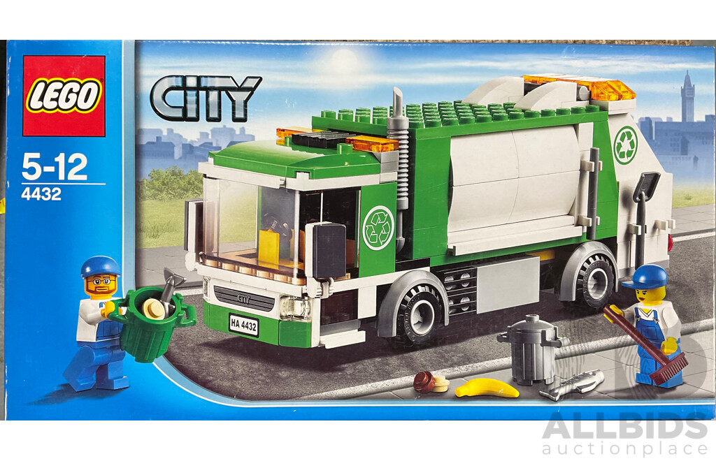 Lego City Retried Set 4432, Unopened in Box