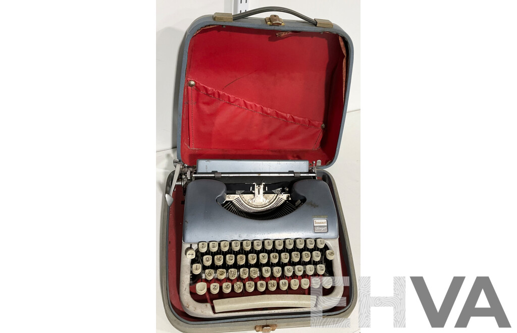 Vintage Beaucourt Script Typewriter