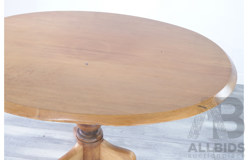 Antique Pine Oval Tilt-Top Dining Table