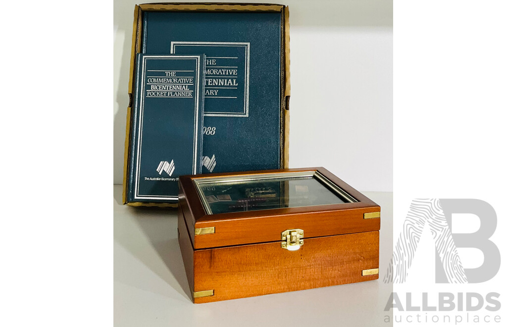 Boxed Australian Bicentennial 1988 Diary and Pocket Planner with Timber Golf Themed Box