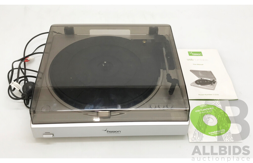 Fission (E-E030) USB Turntable