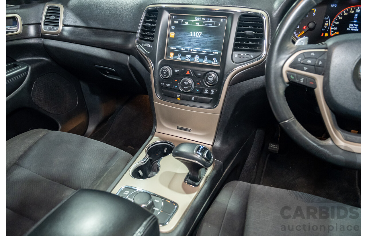 10/2013 Jeep Grand Cherokee Laredo (4x4) WK MY14 4d Wagon Metallic Blue Turbo Diesel V6 3.0L