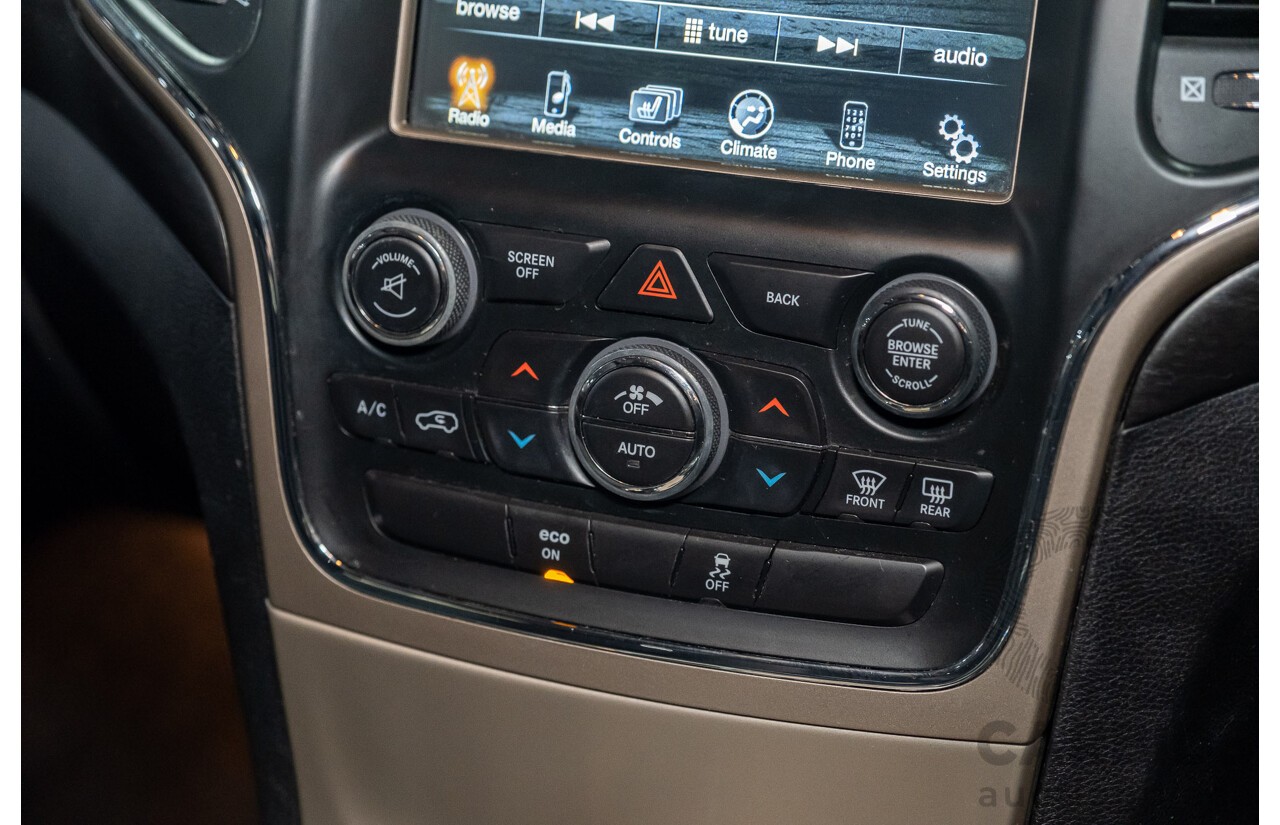 10/2013 Jeep Grand Cherokee Laredo (4x4) WK MY14 4d Wagon Metallic Blue Turbo Diesel V6 3.0L