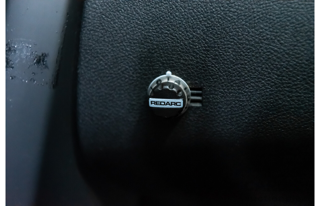 3/2010 Holden Commodore SS VE MY10 Utility Black Sapphire Metallic LS3 V8 6.2L