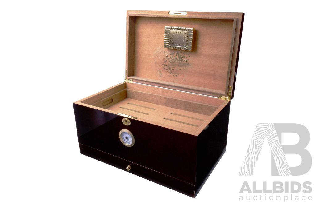 Wooden Lockable Cigar Humidor with Hygrometer and Key