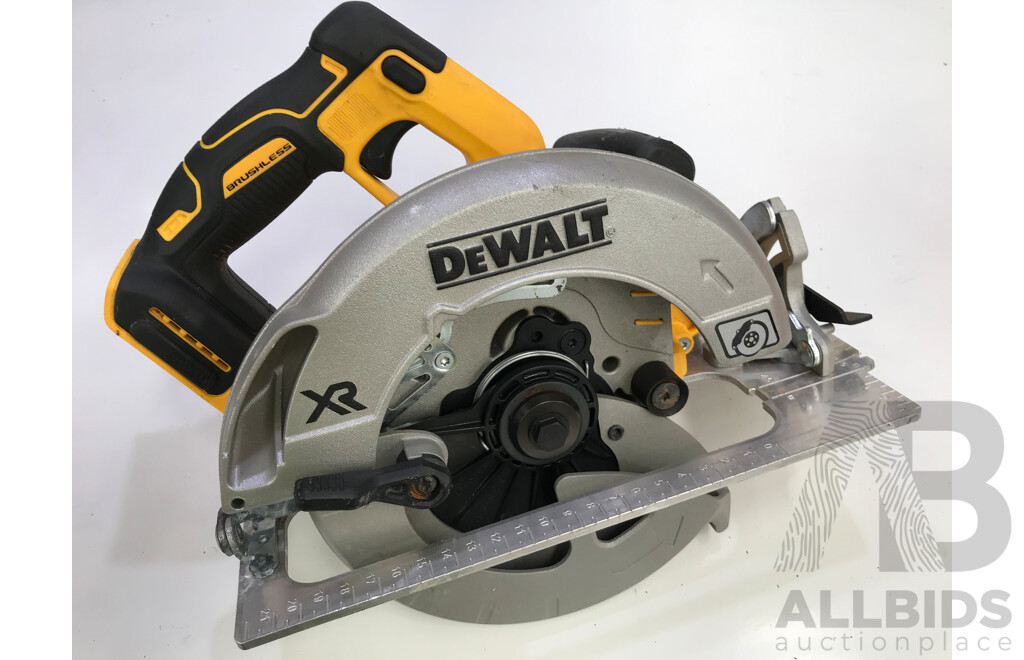 DeWalt 18V Brushless Cordless 184mm Circular Saw - Skin Only