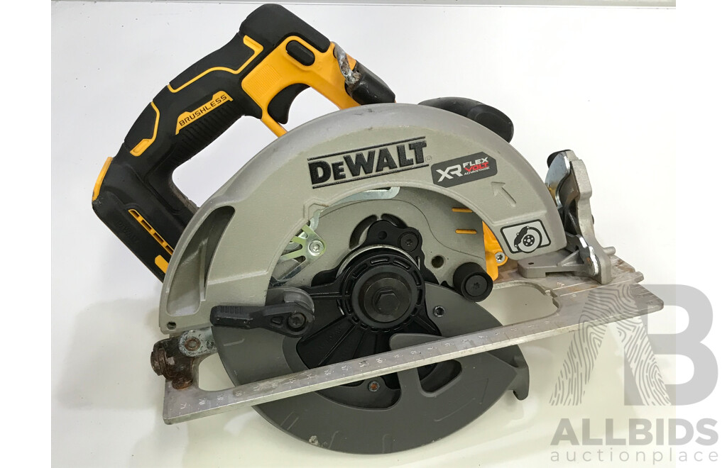 DeWalt 18V XR Brushless Cordless 184mm Circular Saw with Flexvolt Advantage - Skin Only