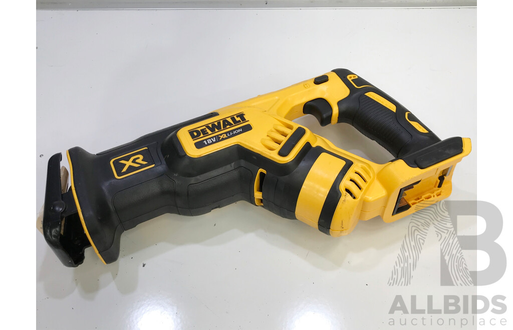 DeWalt 18V XR Li-Ion Cordless Brushless Compact Reciprocating Saw - Skin Only