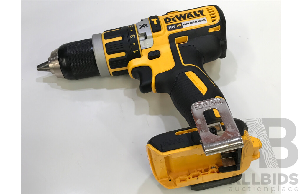 DeWALT 18V XR Lithium-Ion Brushless Compact 2 Speed Hammer Drill Driver