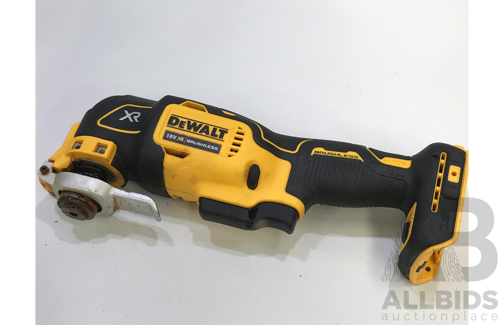 DeWalt 18V Li-Ion Cordless Brushless Multi Tool with Speed Selector - Skin Only