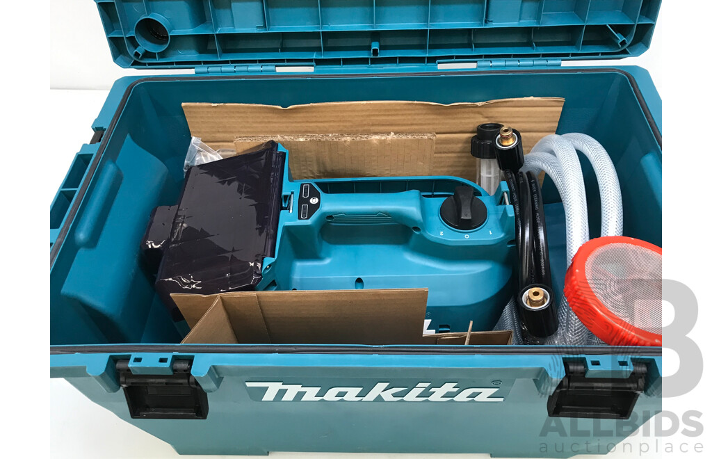 Makita 36 Volt Brushless Pressure Washer Kit - New