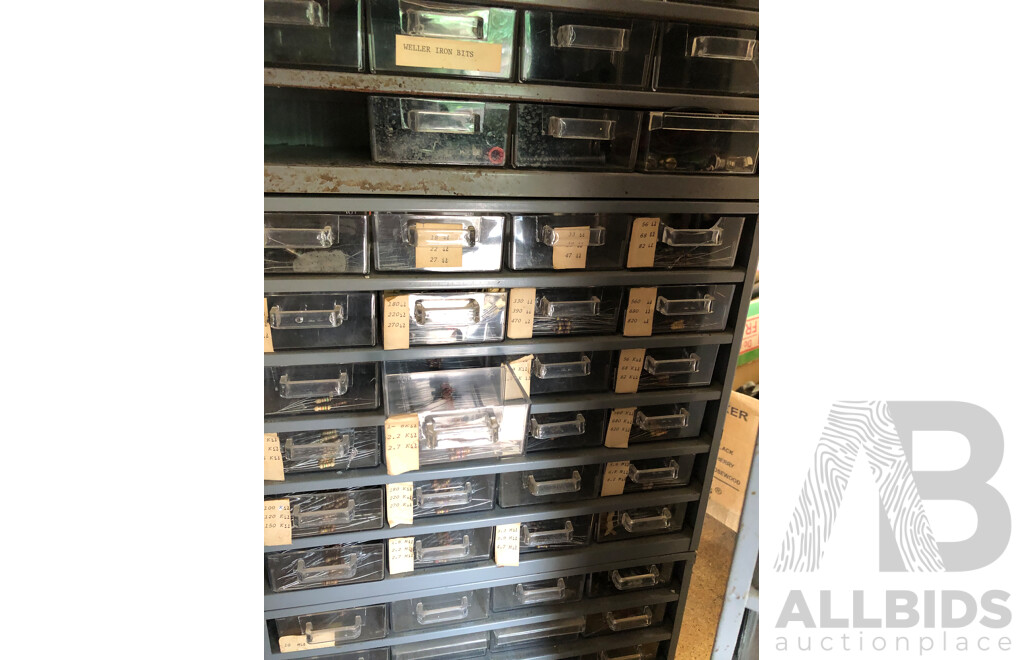 4x Small Fittings Storage Boxes with Approximately 160 Drawers