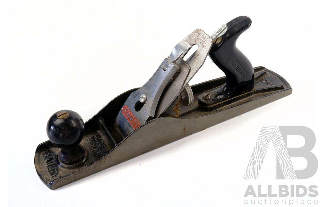Vintage Stanley Number Five Steel Bench Plane, Body Made in England, Blade Made in Australia