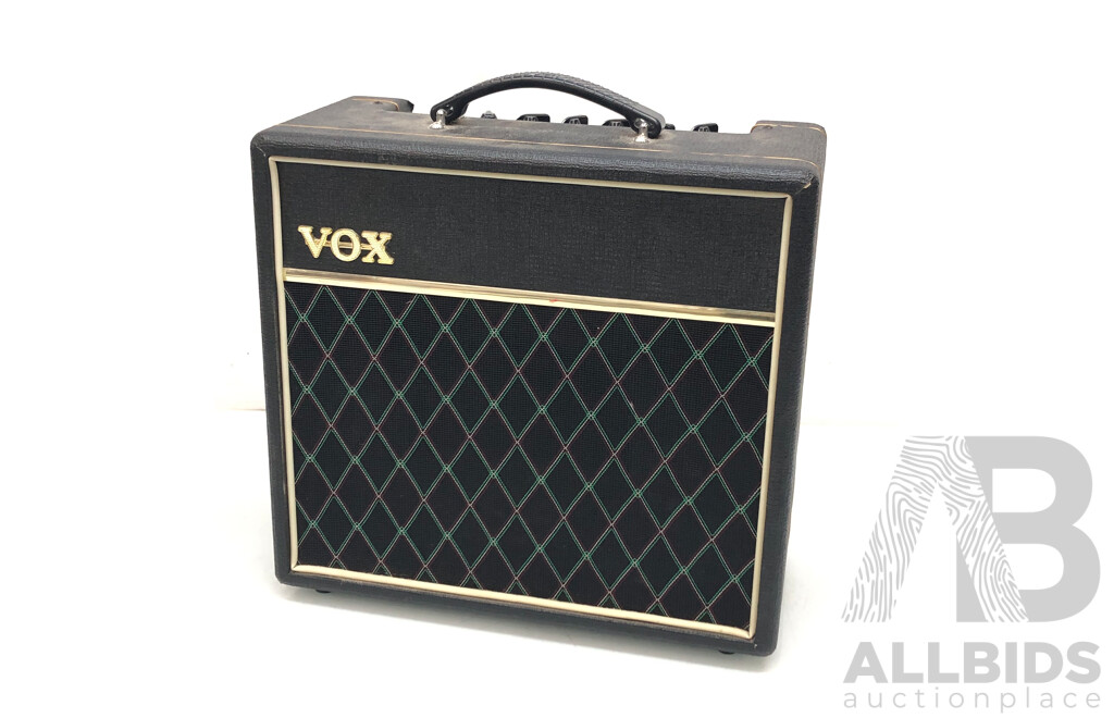 Vox Pathfinder 15R V9168T Amplifier